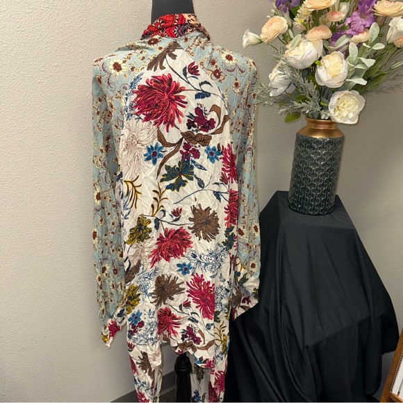 Umgee Boho Patchwork Kimono Duster Floral Open Front Lightweight M/L - Picture 3 of 7